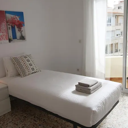 Andaluz - Algarrobo * נרחה